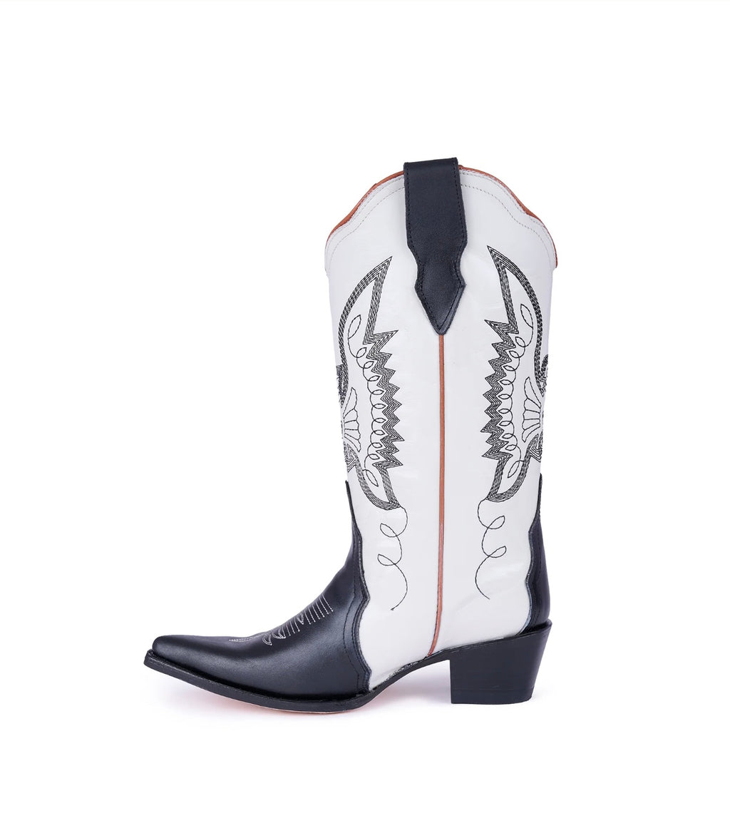 Jornada Duo Bone and Black Boots