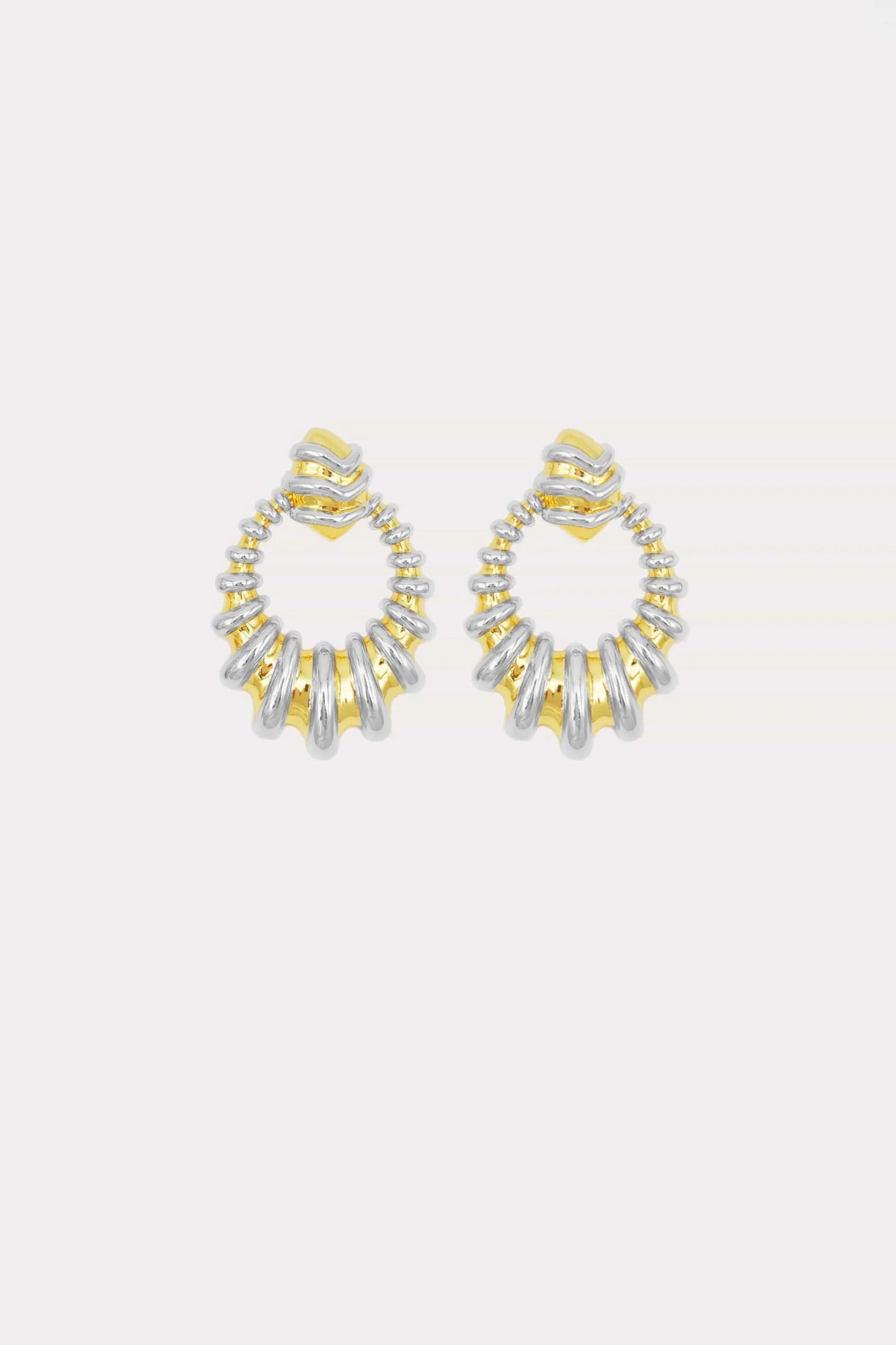 Arete Dionne