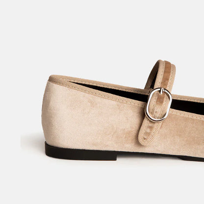 Lia Ballerinas